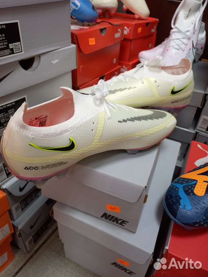 Футбольные бутсы nike phantom