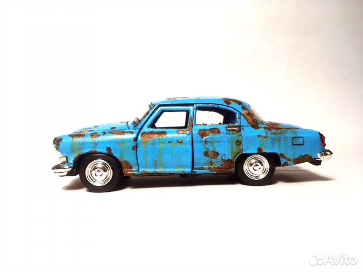 Модель машинка газ-21 волга