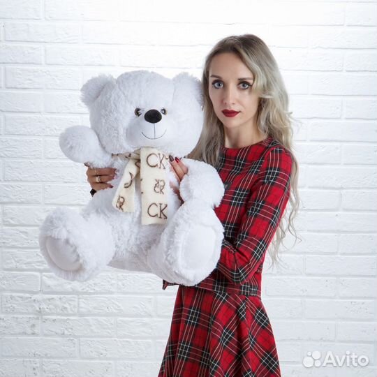 Плюшевый медведь средний из качественного материал