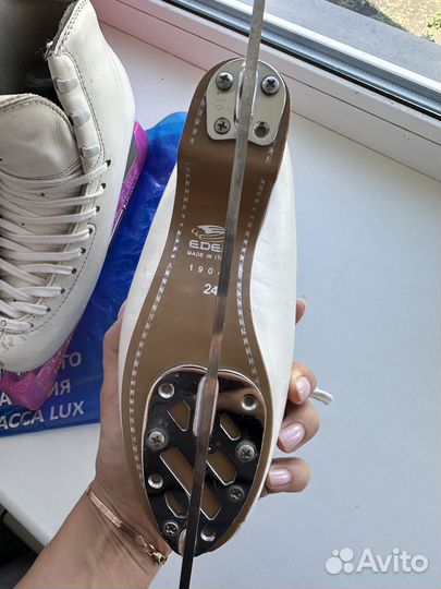 Фигурные коньки edea 240