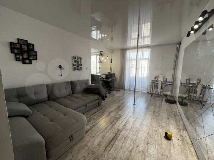 3-к. квартира, 94 м², 3/5 эт.