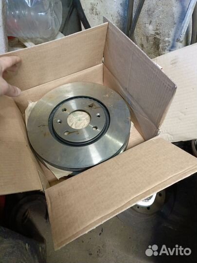 Диски тормозные, передние, вентилируемые