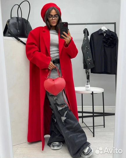 Джинсы рваные широкие