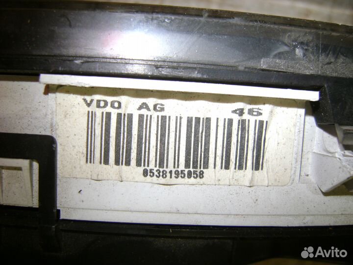 Комбинация приборов 83800-05460 Toyota Avensis