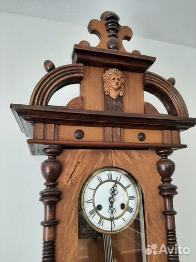 Антикварные часы с боем