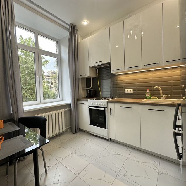 2-к. квартира, 54,3 м², 2/8 эт.