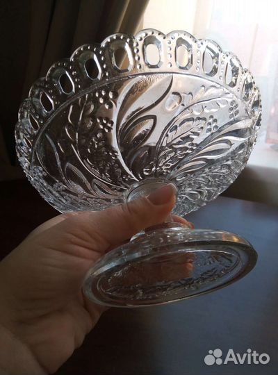 Ваза на ножке фруктовница