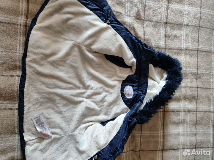Куртка демисезон на девочку 104