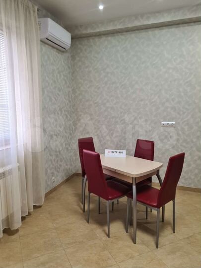 2-к. квартира, 74 м², 1/4 эт.