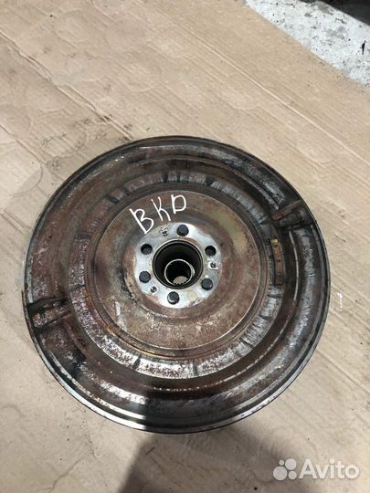 Маховик 415043110 Ауди Фольксваген Шкода Сеат