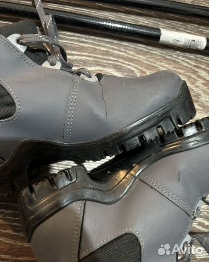 Беговые лыжи и ботинки детские бу