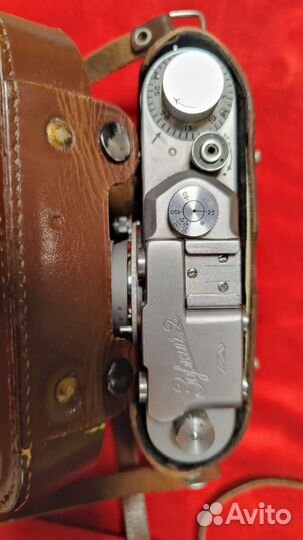 Пленочный фотоаппарат Зоркий 2