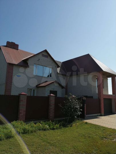 Дом 158 м² на участке 11 сот.