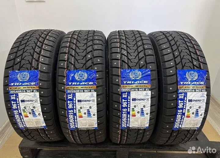 Tri Ace Snow White II 205/60 R16 25T