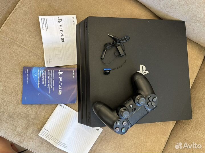 Sony PlayStation 4 Pro Black 1 TB