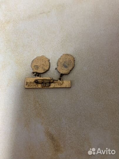 Старинный сувенир