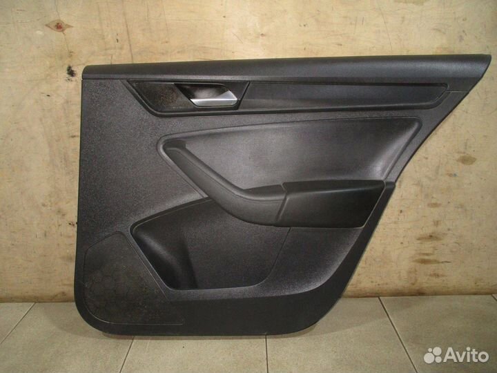 Обшивка двери задней правой VW Polo