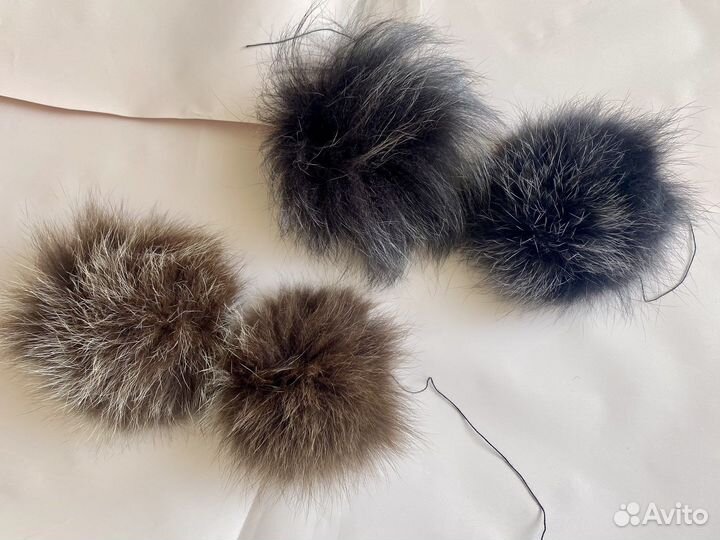 Меховые помпоны
