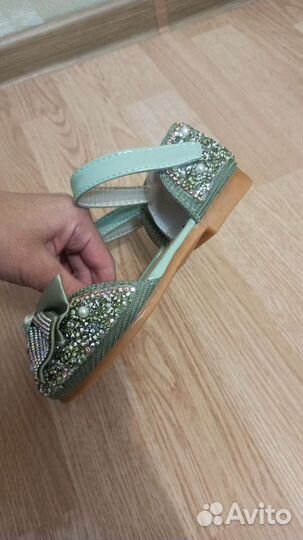 Туфли для девочки 27