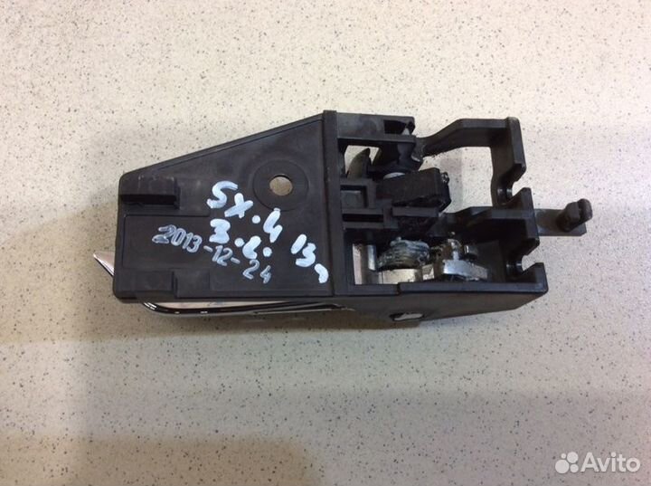 Ручка двери внутренняя левая Suzuki Sx4 M16A 2014