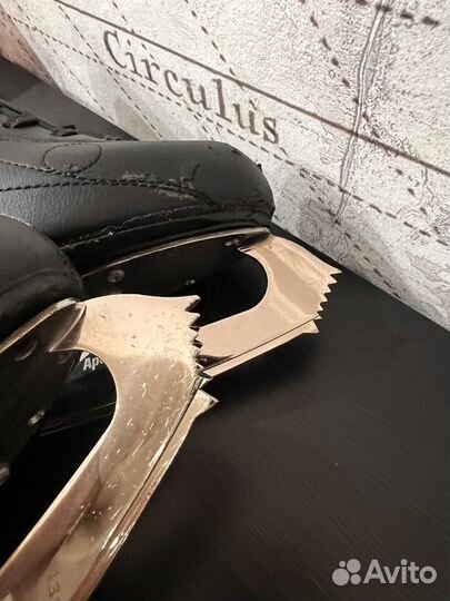 Фигурные коньки risport royal pro 250