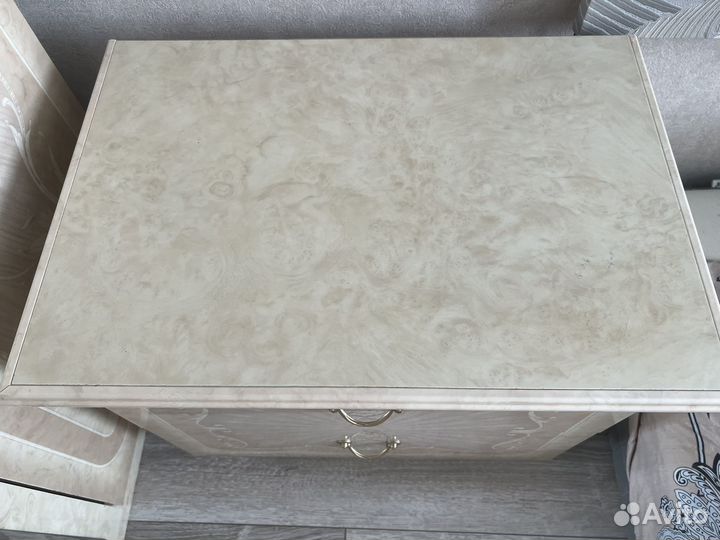 Спальный гарнитур