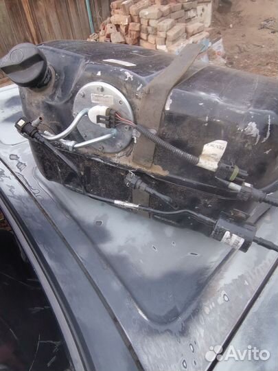 Бензобак с насосом на ваз 07