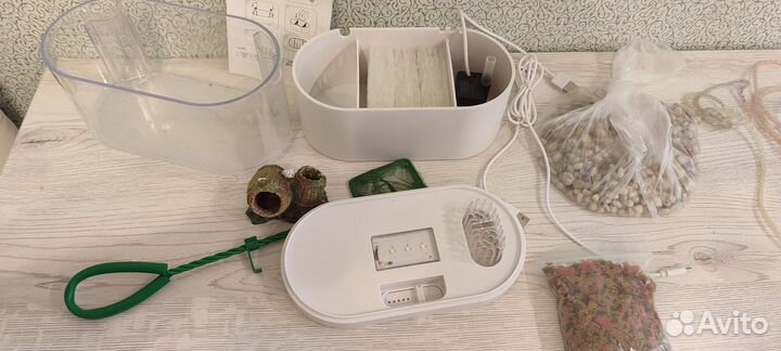 Аквариум с подсветкой и помпой