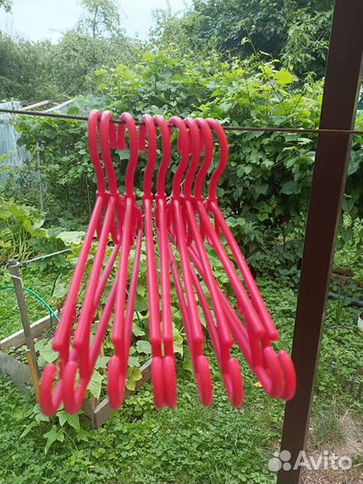 Вешалки плечики