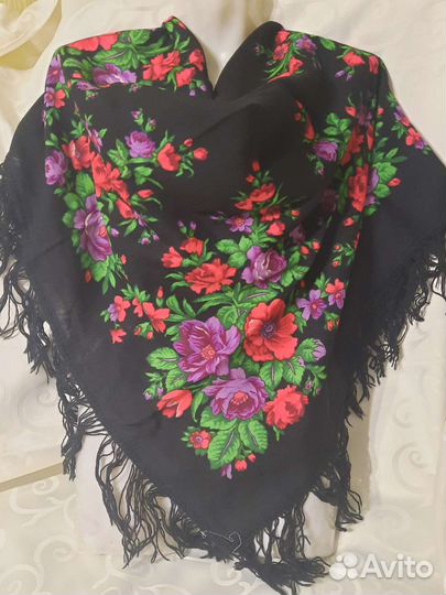 Платок шаль. Павловопосадский платок