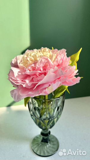 Пион в бокале с имитацией воды(эпоксидная смола)