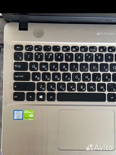 Asus i3-7100U / Geforce 920MX 2Гб / 1000Gb HDD