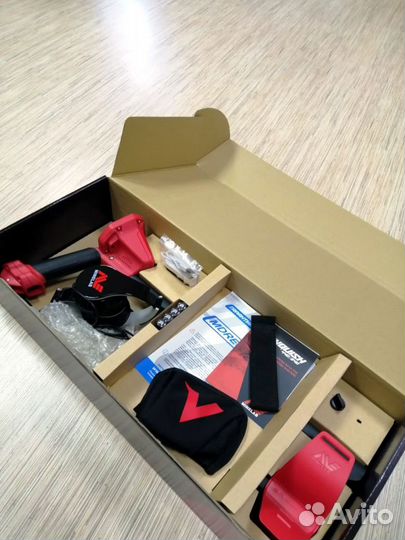 Металлоискатель Minelab Vanquish 540