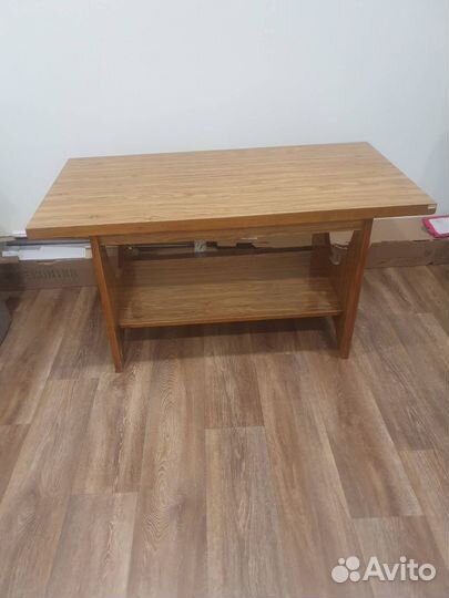 Журнальный столик б/у