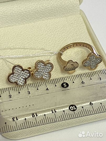 Золотые серьги