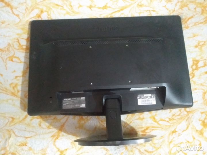 Монитор philips vga