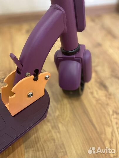 Электросамокат Accesstyle Panda 13S розовый