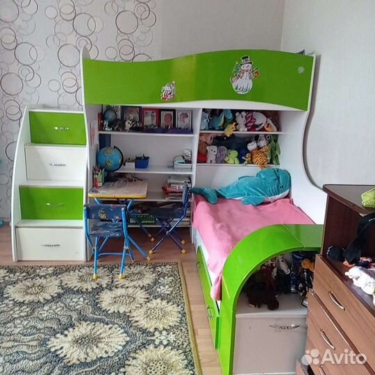 Детская двухъярусная кровать с матрасами