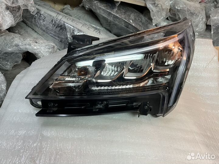 Фара правая Kia Rio 4 рестайл LED