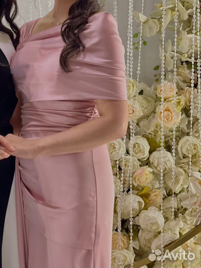 Вечернее платье 44