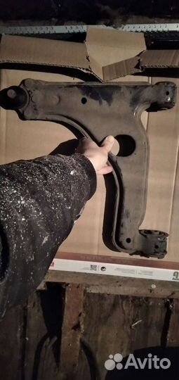 Рычаг с шаровой в сборе