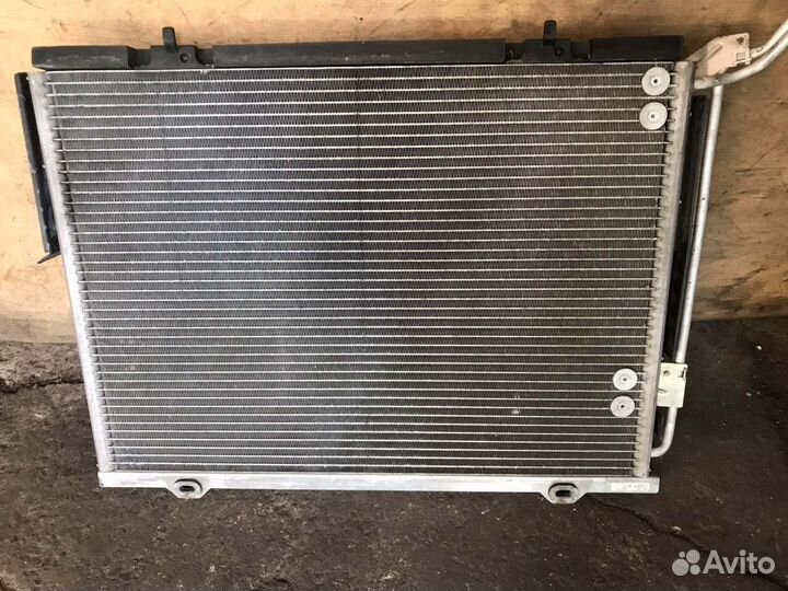 Радиатор кондиционера Mercedes W202