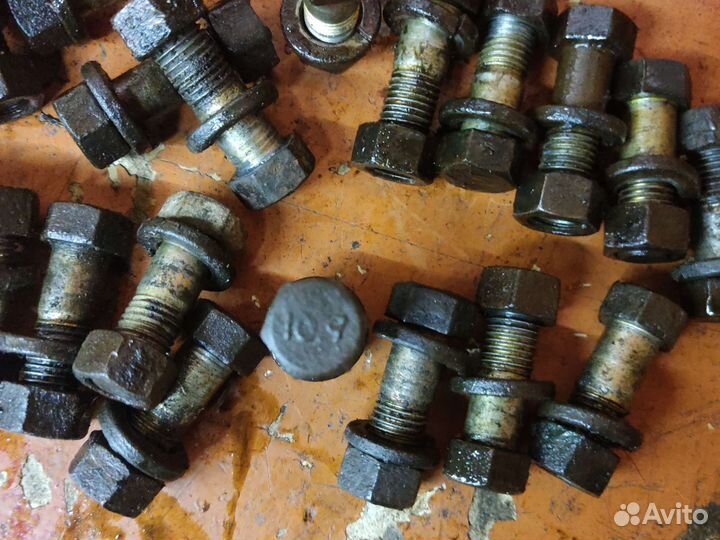 Болт кардана mitsubishi