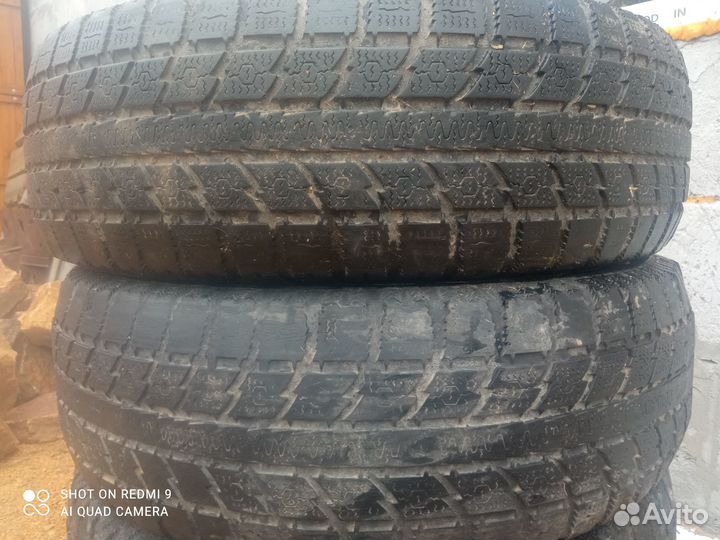 Toyo Observe GSi-5 225/70 R16