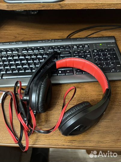 Наушники с микрофоном Oklick HS-L100