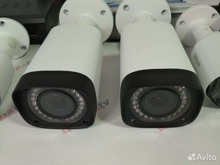24 камеры IP видеонаблюдения с микрофоном