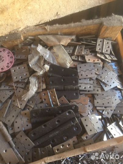 Петли для дверей