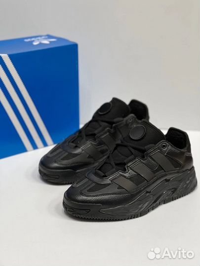 Новый Кроссовки зимние Adidas Niteball