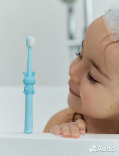 Зубная щетка