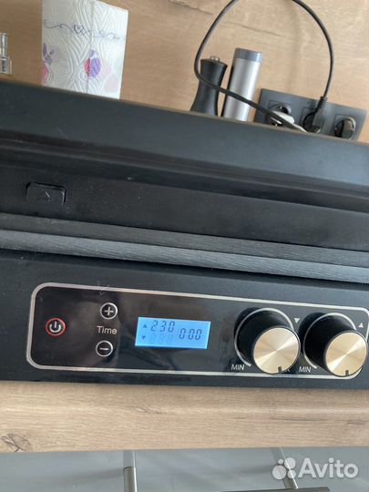 Электрогриль SteakMaster redmond RGM-M817D